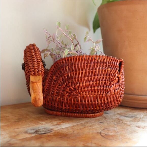 Vintage Wicker Swan Planter Basket Decoration Brown - Picture 3 of 9